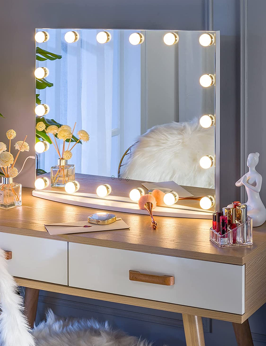 Luxfurni | Hollywood Mirror | Professional Starry 7XL LED Hollywood Vanity Mirror - White