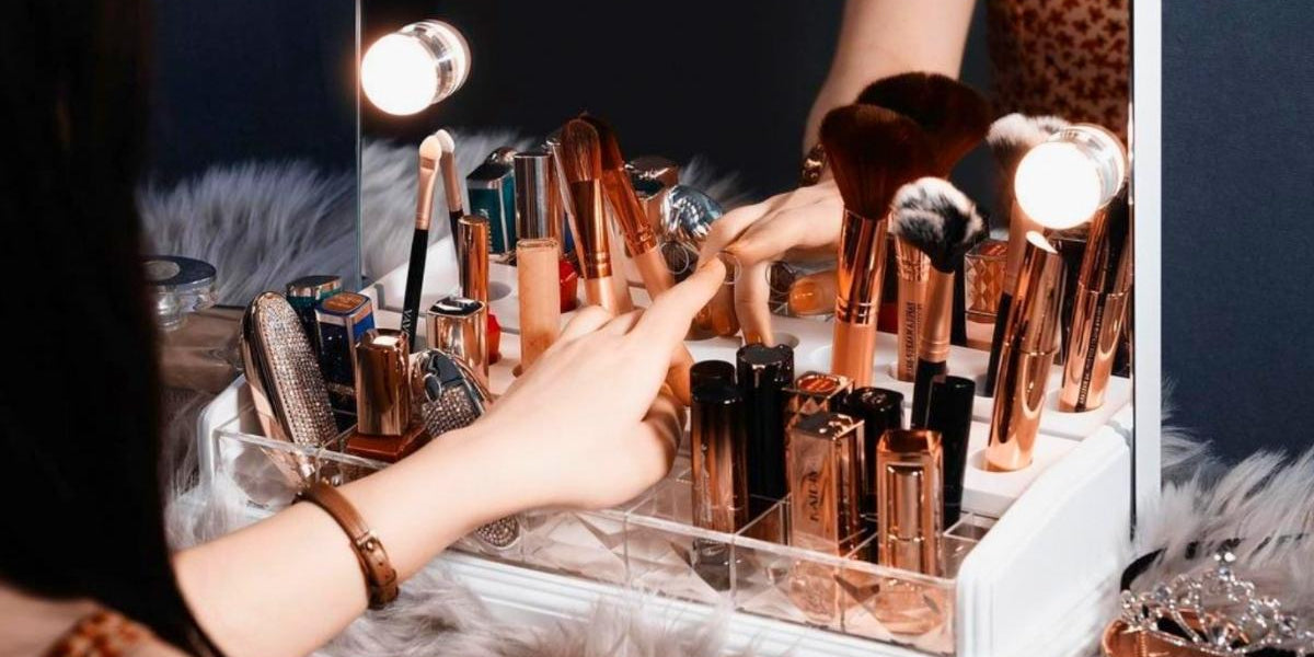 LUXFURNI Makeup Mirror with Built-in Storage