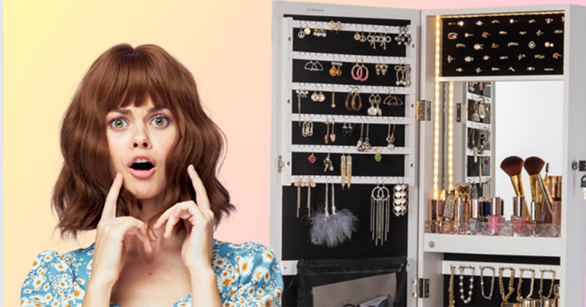 1.	Woman is amazed that she can organizer her jewelry in 1 hour.